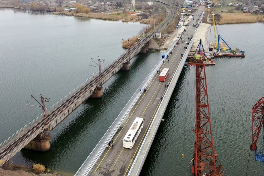 мост