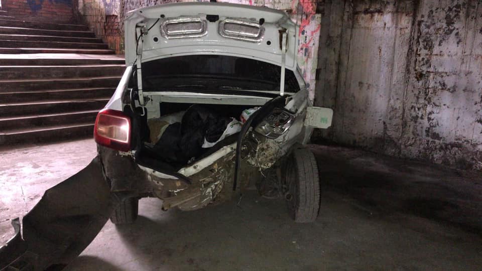 Автомобиль
