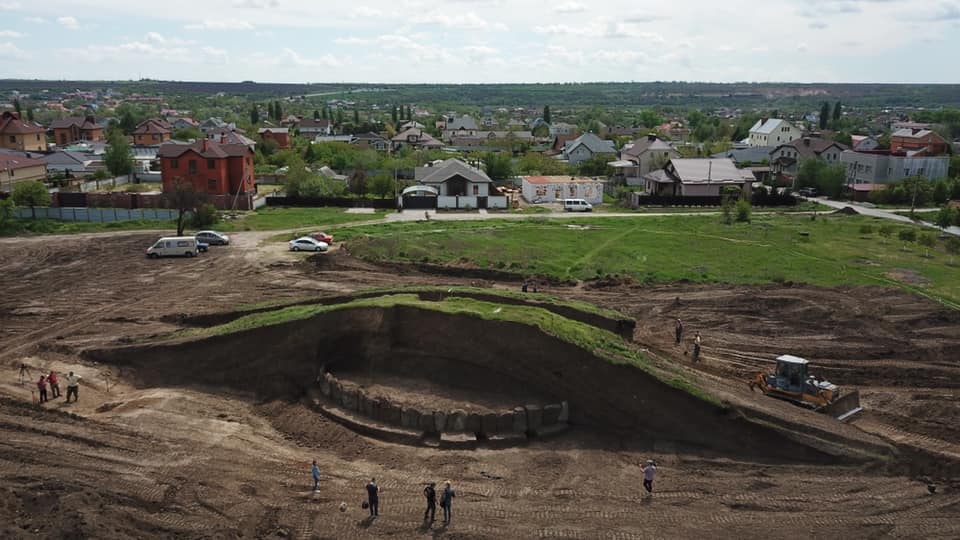 На Днепропетровщине археологи раскопали «украинский Стоунхендж»