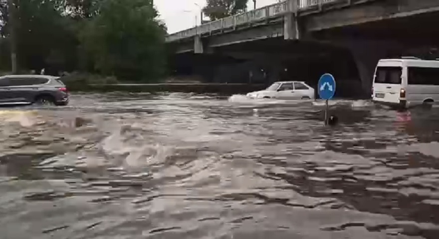 Затопило улицы