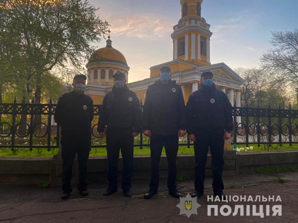 На Пасху храмы Днепропетровщины посетили 80 тысяч верующих