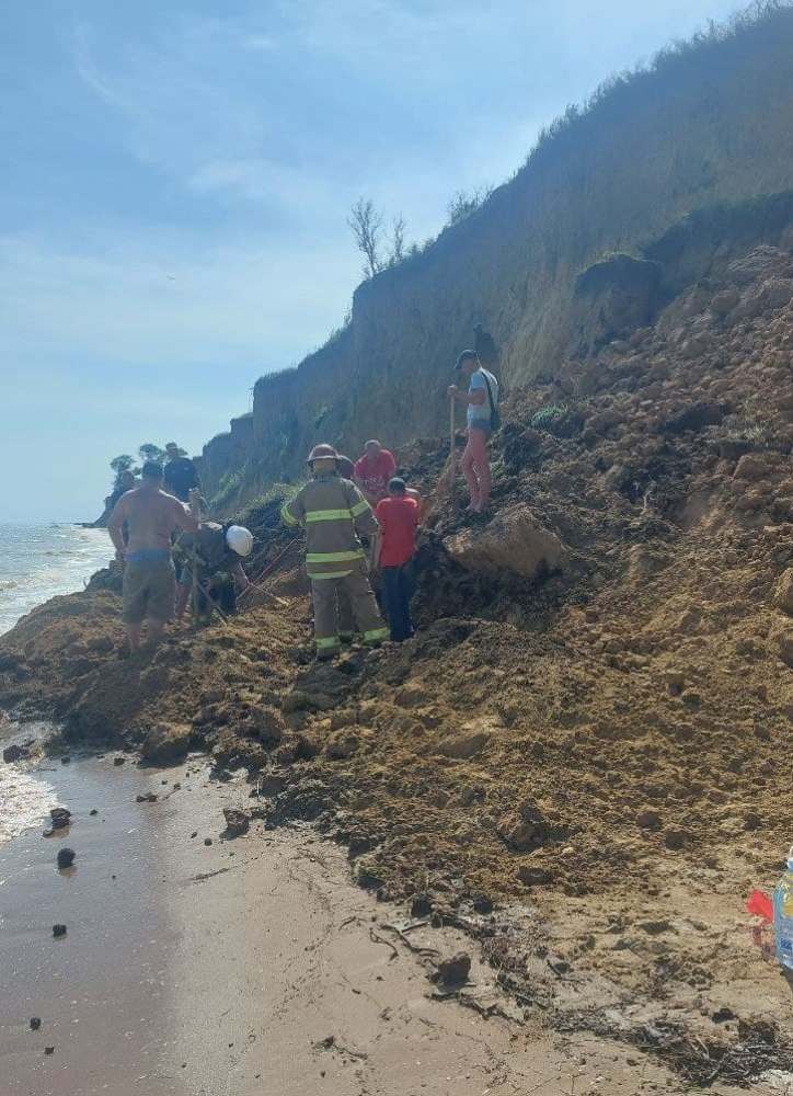 Под Одессой у моря произошел оползень