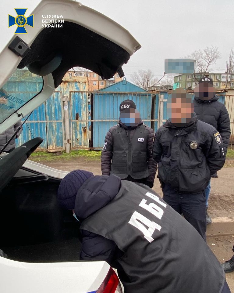 Полицейский из Кривого Рога погорел на крупной взятке