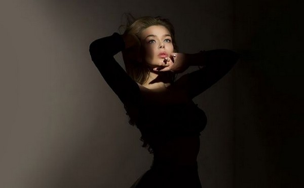 Алина Гросу показала стройную фигуру