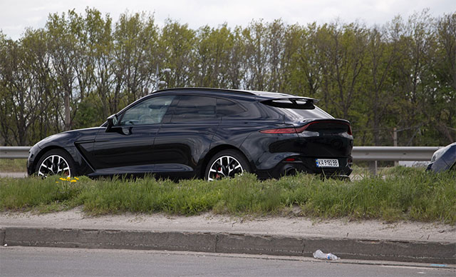 Aston Martin DBX