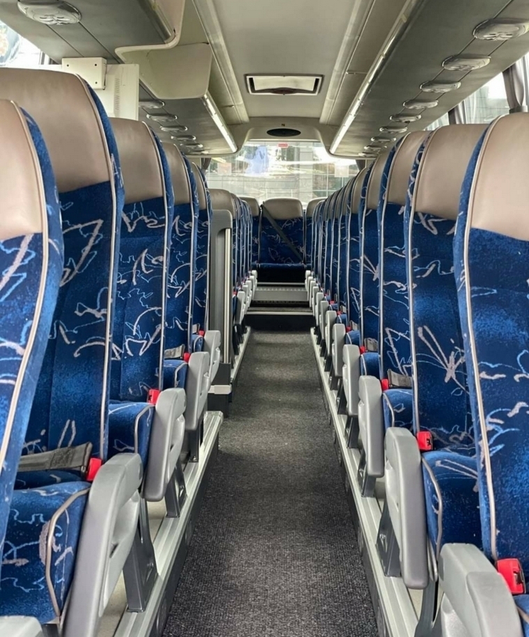 автобус Scania Touring