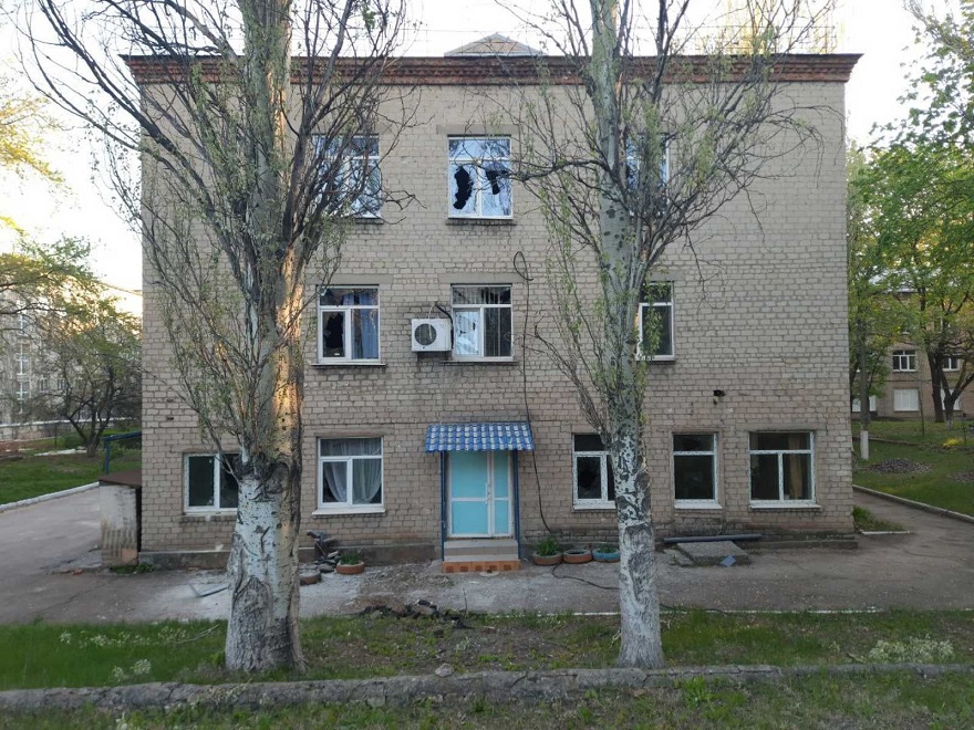 Обстрел больницы  в Красногоровке