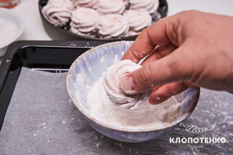 Домашний зефир без духовки: рецепт от Евгения Клопотенко