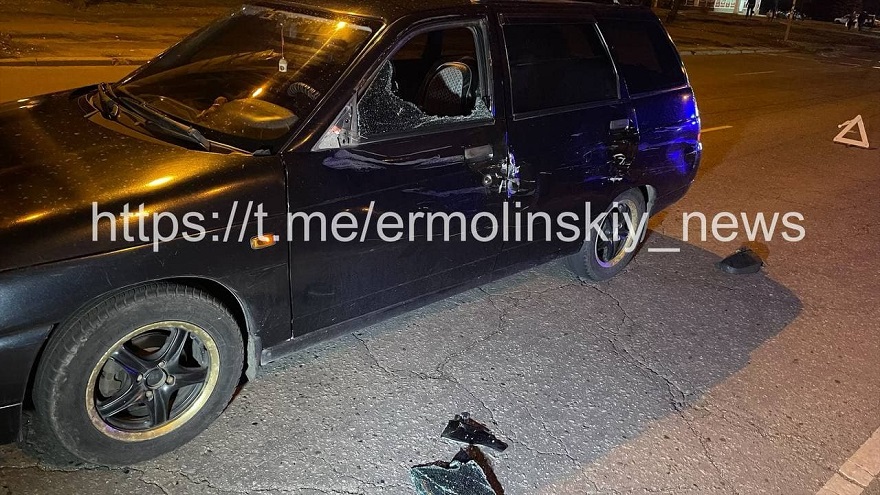 В Кривом Роге мотоциклист выехал на встречку и влетел в две легковушки