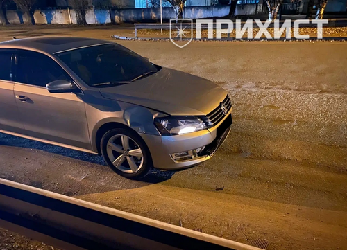 В Никополе пьяный подросток бросился под колеса автомобиля