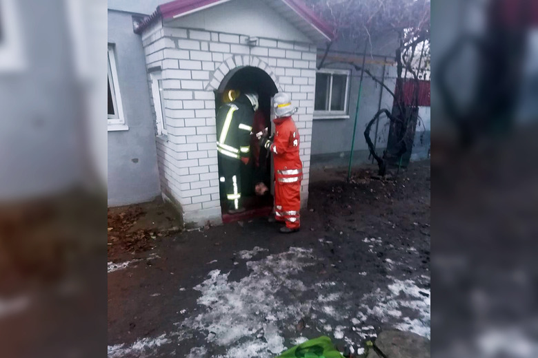 дым