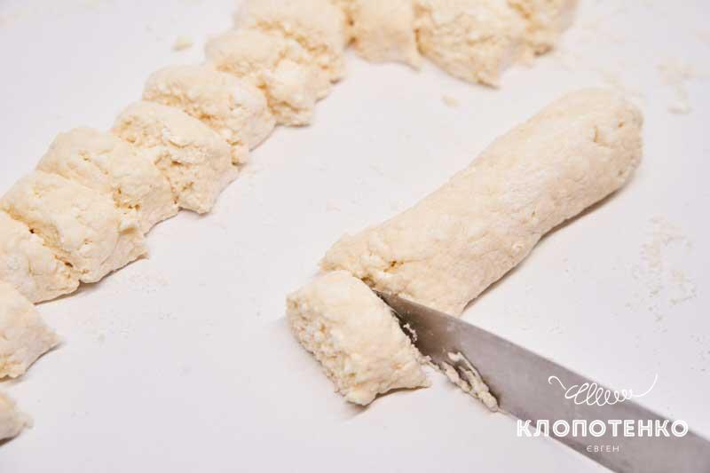 Вкусные ленивые вареники с невероятным соусом: рецепт от шеф-повара