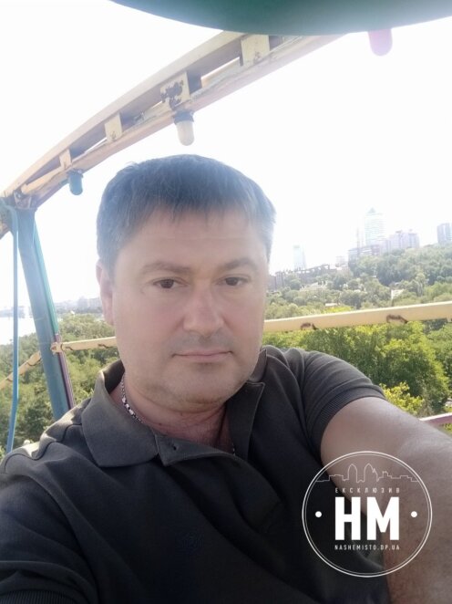 м