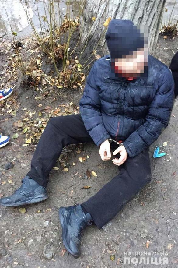 В Днепре 23-летнюю девушку затащили в гараж и изнасиловали
