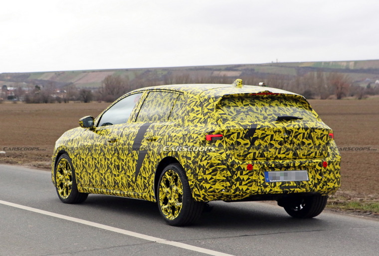 Opel Astra 2022