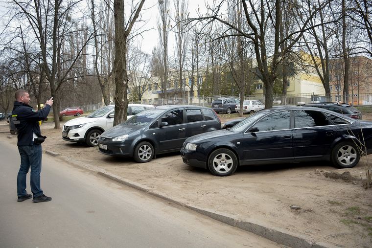 Парковка во дворах