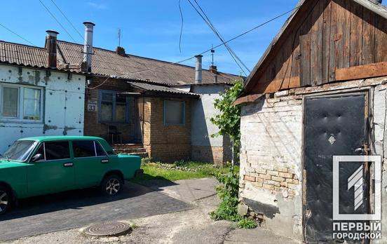 В Кривом Роге пенсионерка вспорола себе ножом живот