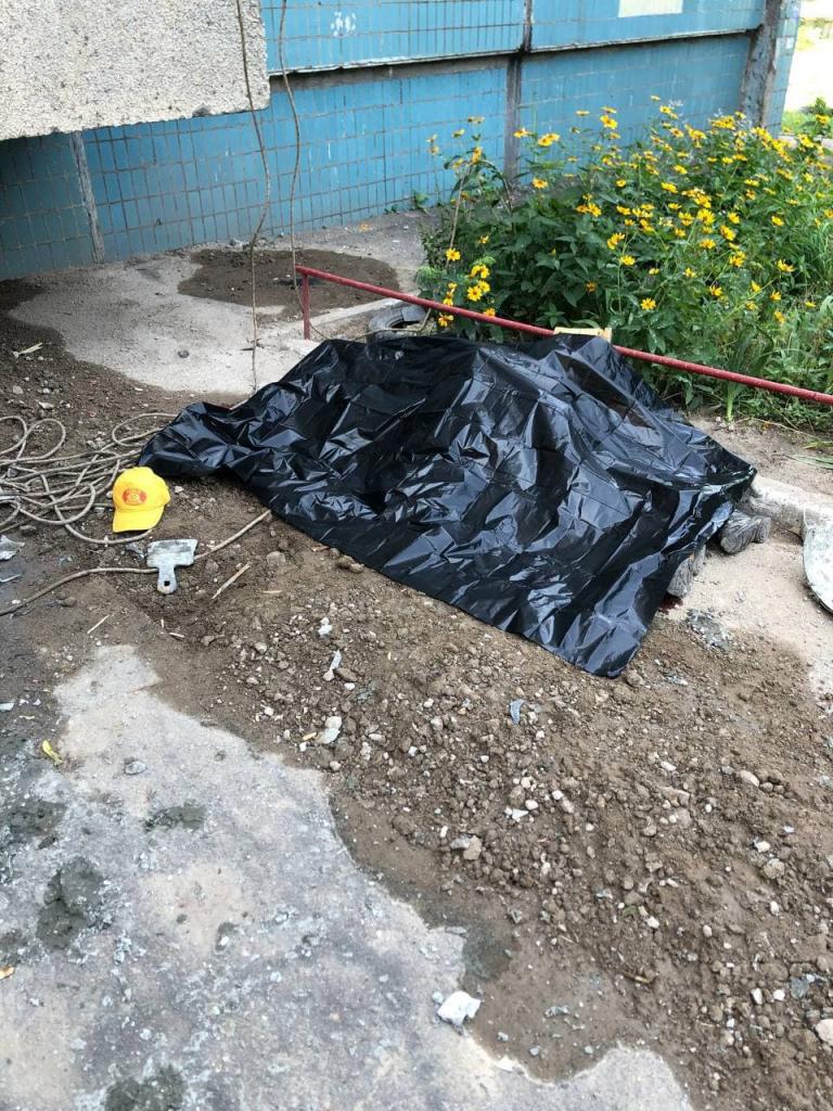 В Кривом Роге промышленный альпинист сорвался с 14-го этажа 