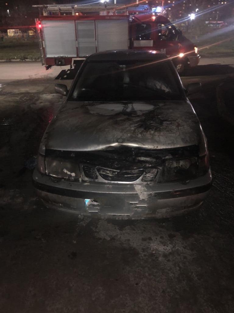 В Кривом Роге на ходу загорелся автомобиль