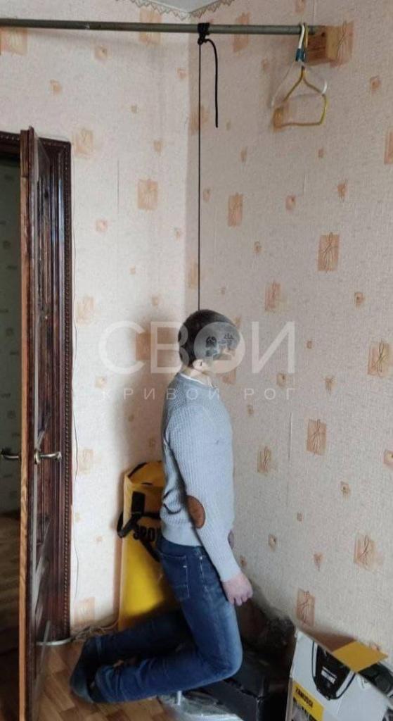повесился