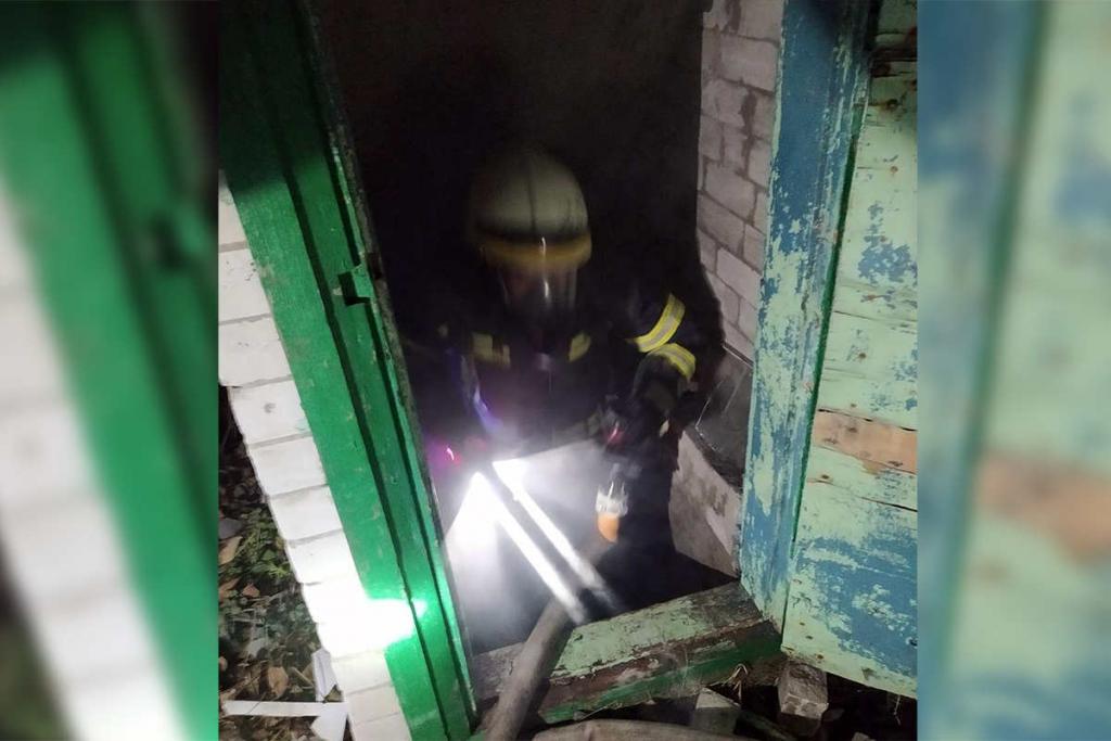 Пожарные спасли днепрянина из горящего подвала