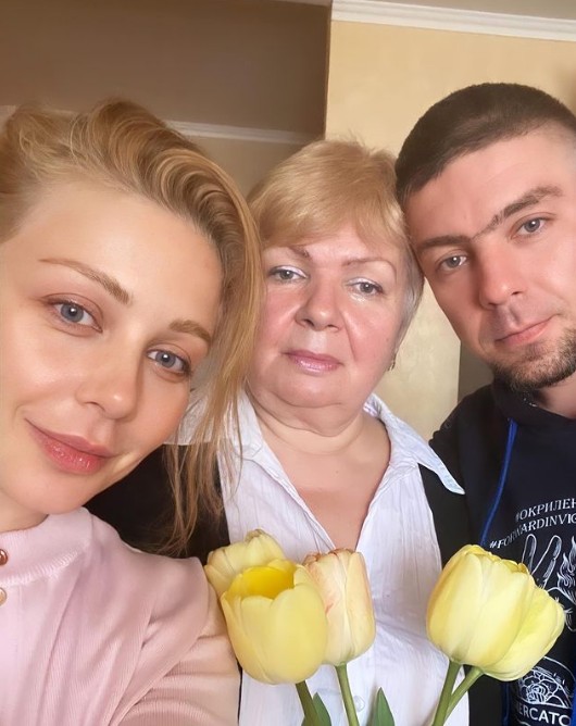 Тина Кароль семья