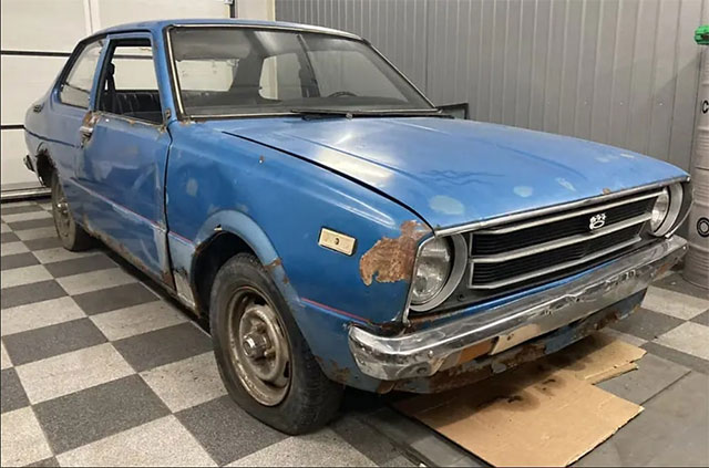  Toyota Corolla 