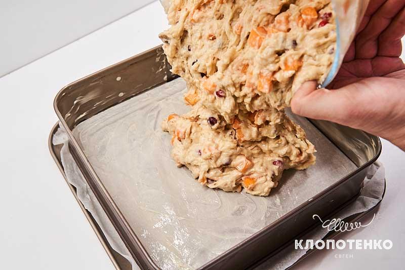Тыквенный пирог с яблоками и клюквой: идеальный осенний рецепт