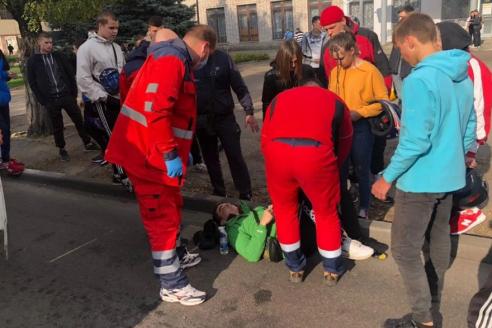 На Днепропетровщине пассажир мопеда попал под колеса