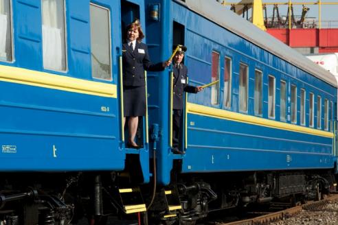 Укрзализныця закрывает продажу билетов на отдельных станциях