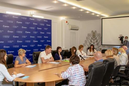 Дніпряни у захваті від відремонтованого Селянського узвозу