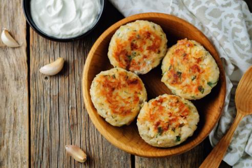 Запеченные в духовке куриные котлеты: простой рецепт