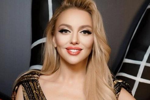 Полякова без макияжа показала лицо крупным планом