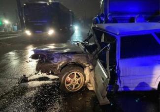 В Кривом Роге пьяный водитель устроил ДТП и покалечил человека