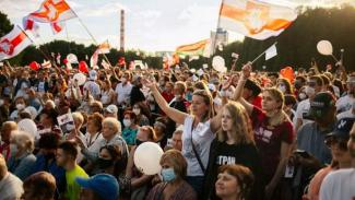 "Мы готовы поехать помогать белорусам", - правая молодежь Харькова