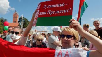 В Беларуси людей учат "кричалкам" за Лукашенко