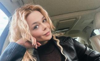 Алина Гросу показала стройную фигуру