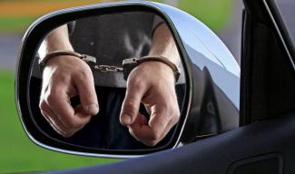 Кража боковых зеркал у автомобилей