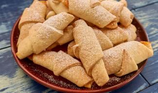Постные рогалики: рецепт вкусного простого блюда