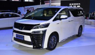 Toyota Crown Vellfire