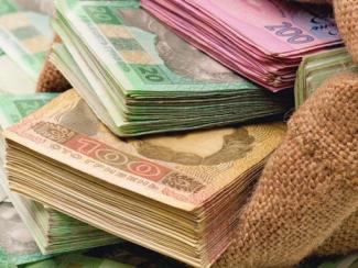 На Днепропетровщине четырех экс-руководителей банка подозревают в присвоении почти 100 миллионов гривен