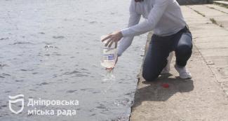 п