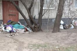 Бабушка живет на улице