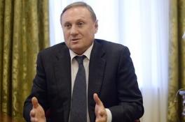 Александр Ефремов