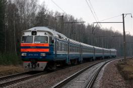 В Днепре пассажирский поезд насмерть сбил мужчину