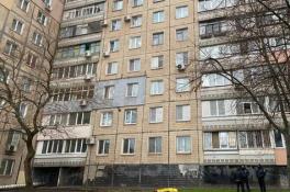 В Кривом Роге пенсионерка выпала из окна седьмого этажа
