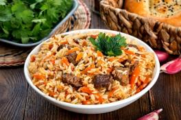 Плов в сковороде: рецепт на скорую руку