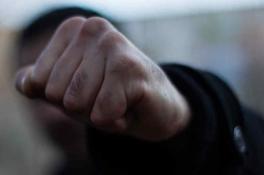 В Павлограде двое мужчин избили прохожего из-за телефона