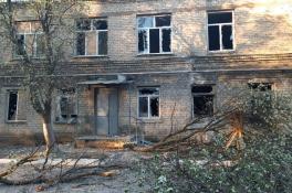 Боевики обстреляли больницу в Красногоровке 