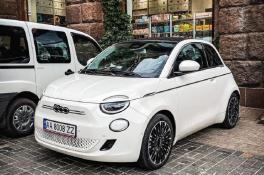  Fiat 500 Cabrio